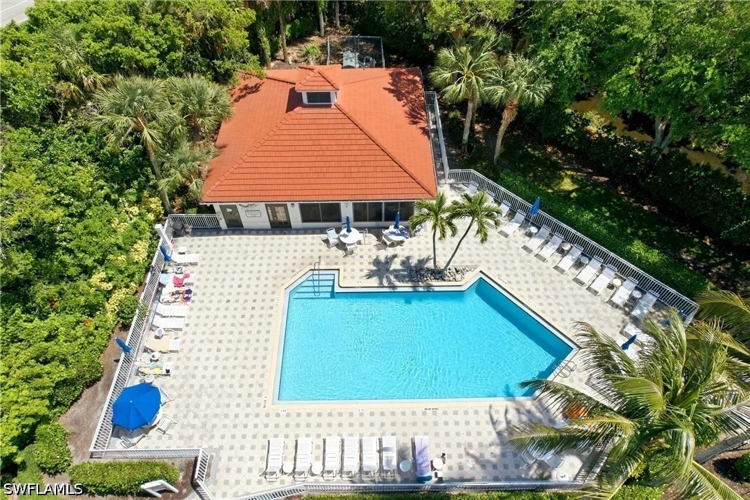 Photo of Unit 201 at 817 Carrick Bend Circle