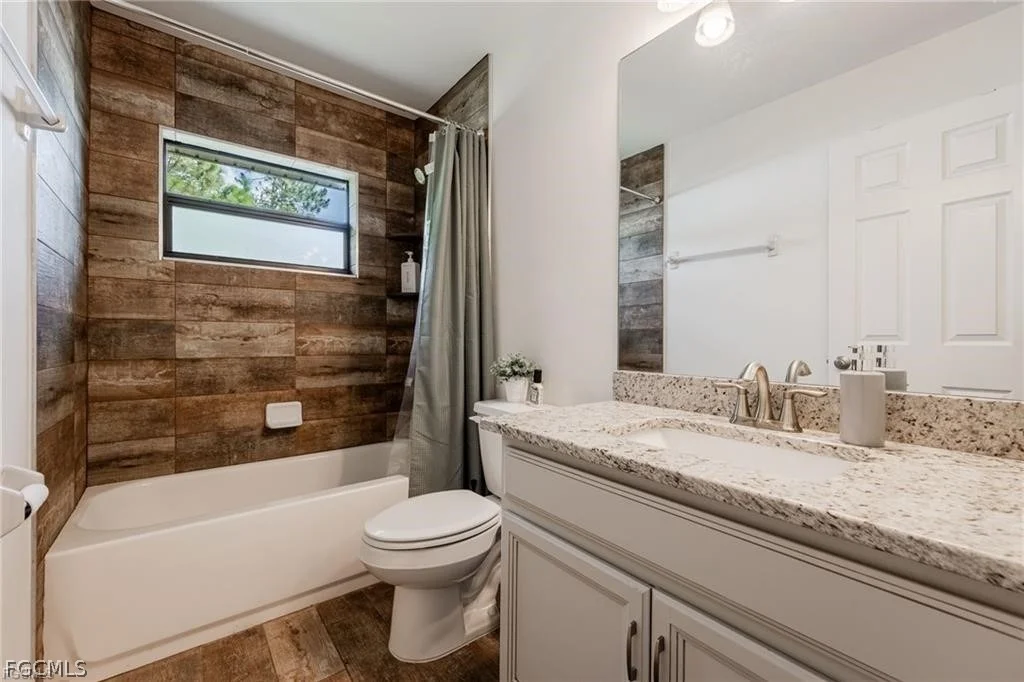 Photo of 417 Thompson Avenue