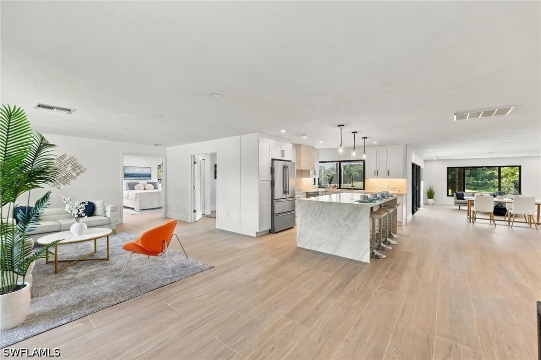 Photo of 2353 Abbey Court