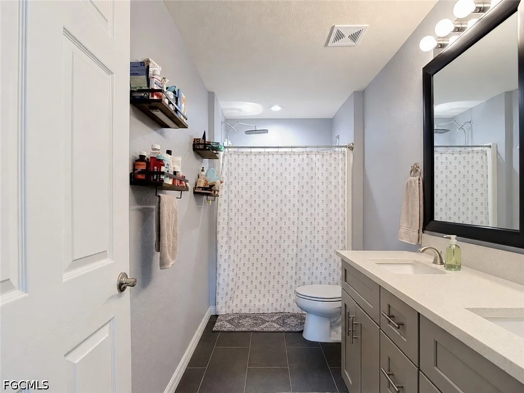 Photo of 5042 SE Tradewinds Circle