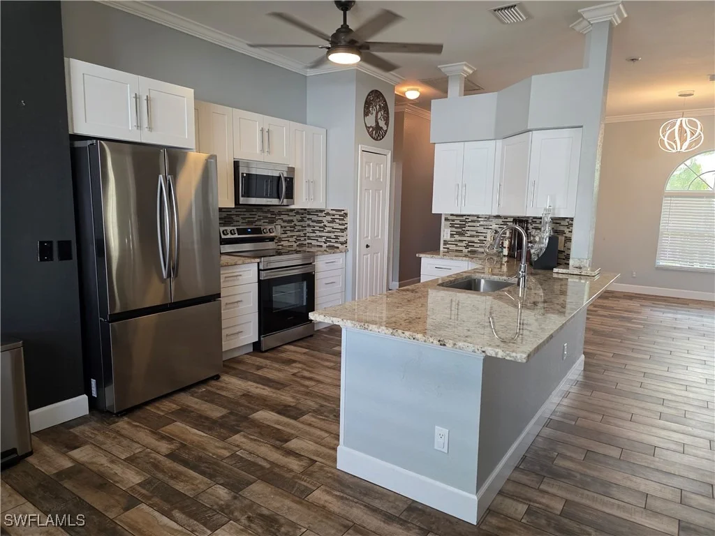 Photo of 857 Summerfield Drive