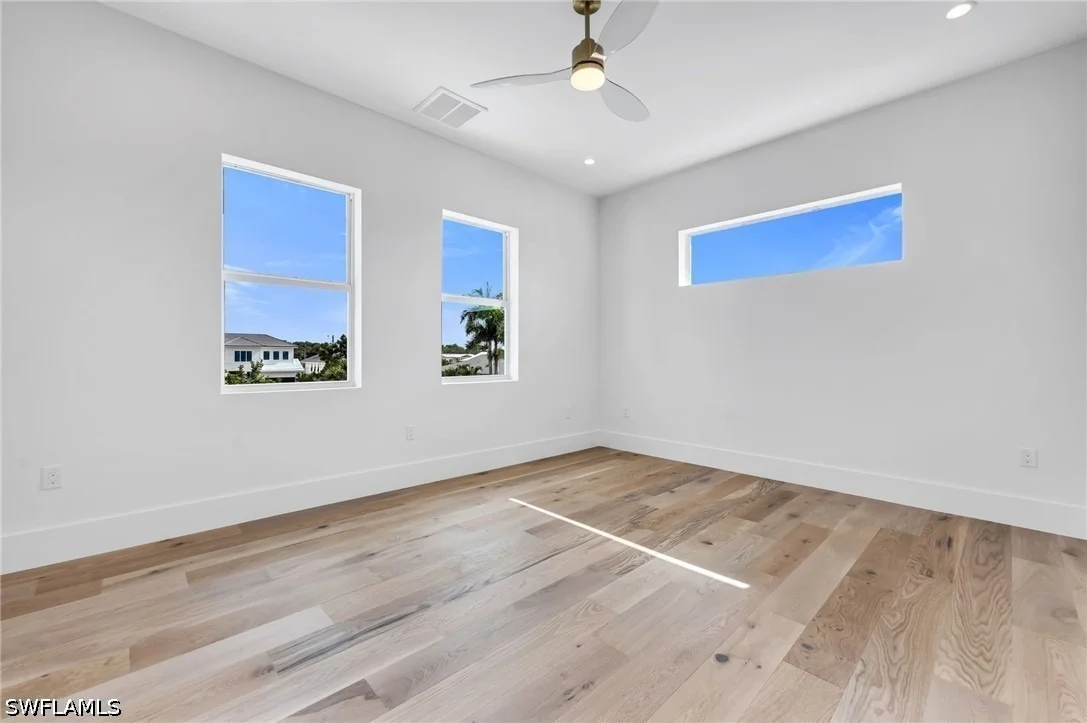 Photo of 2778 Shoreview Drive