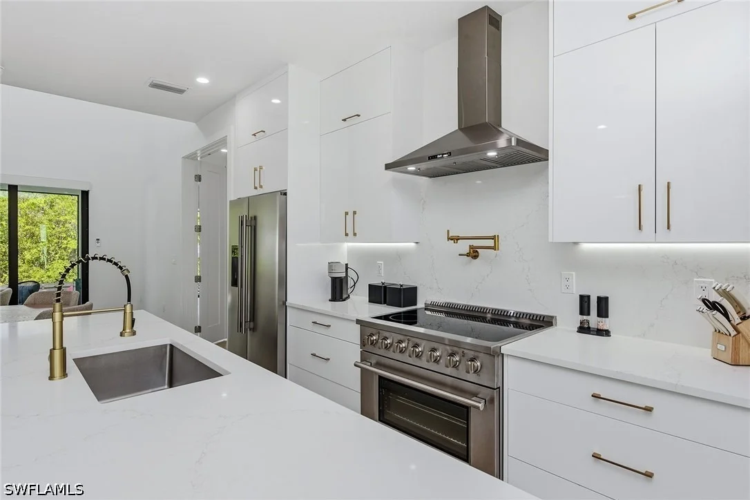 Photo of 3400 Canal Street