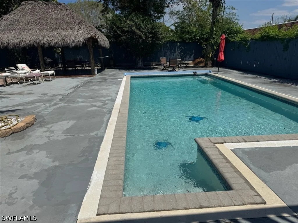 Photo of 2662 Mangrove Street