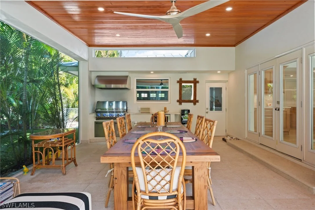Photo of 1949 ALAMANDA Drive