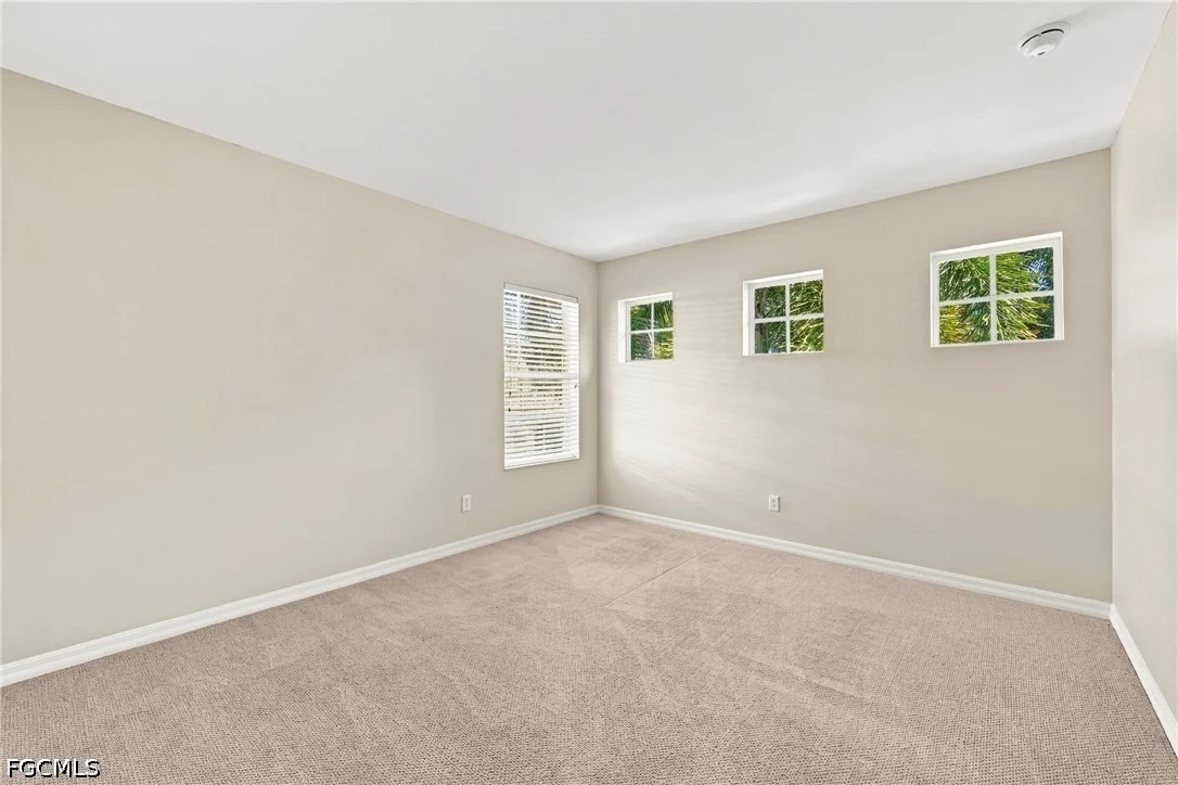 Photo of Unit 4 at 9724 Foxhall Way
