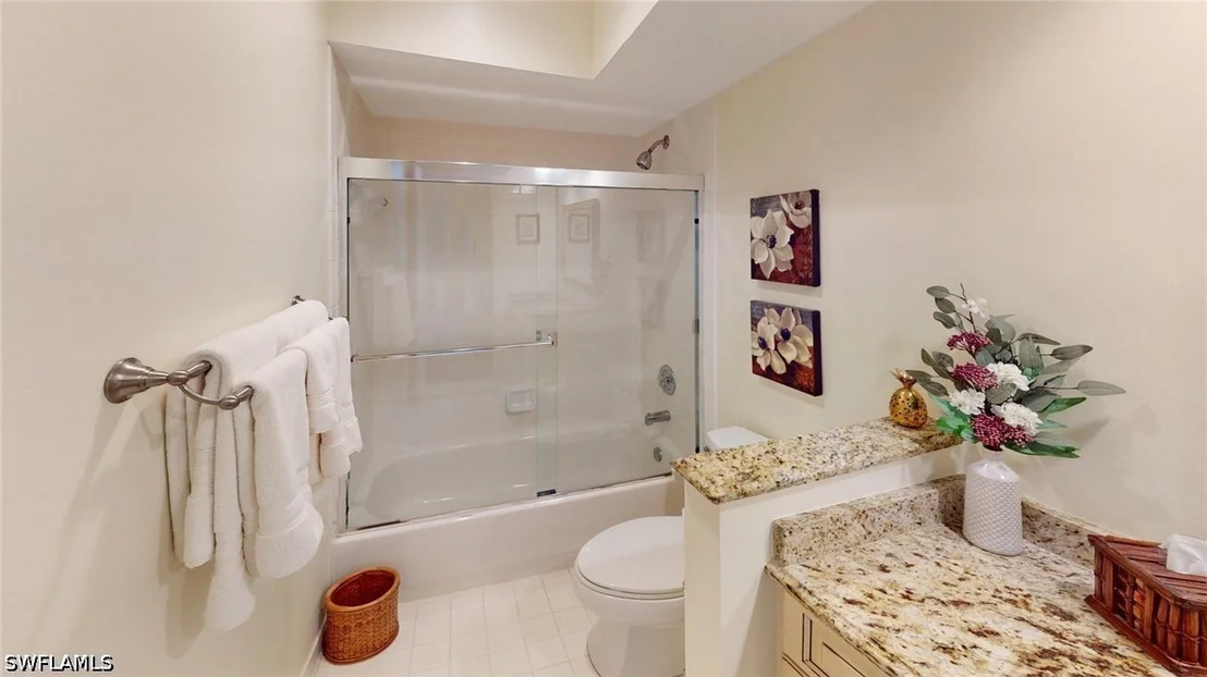 Photo of Unit 303 at 776 Eagle Creek Drive