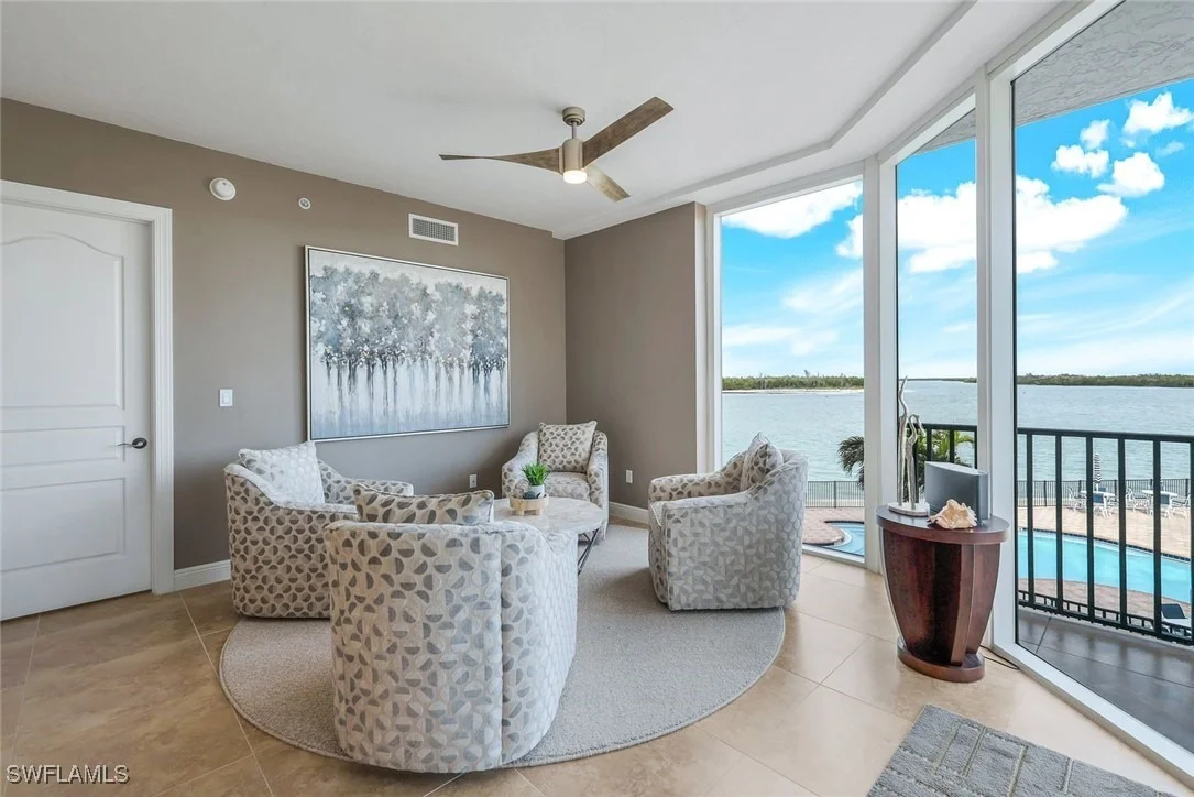 Photo of Unit 206 at 700 La Peninsula Boulevard