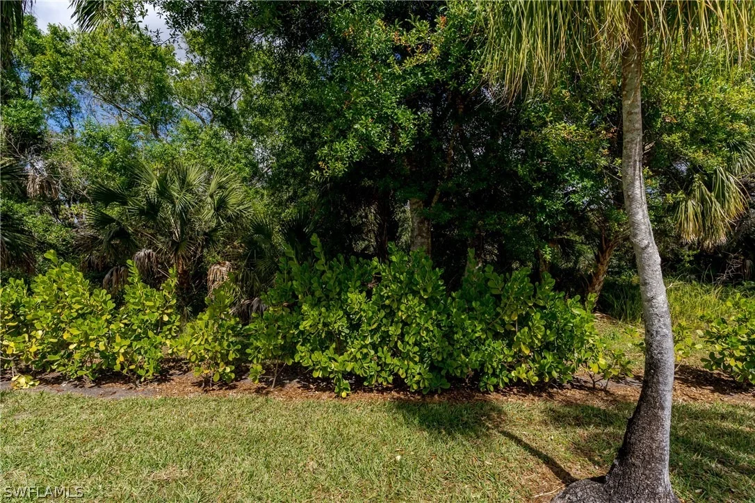 Photo of 1076 Diamond Lake Circle
