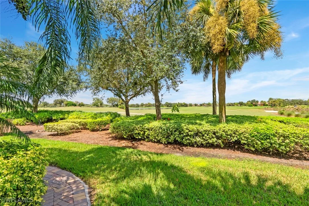 Photo of 6101 Victory Drive