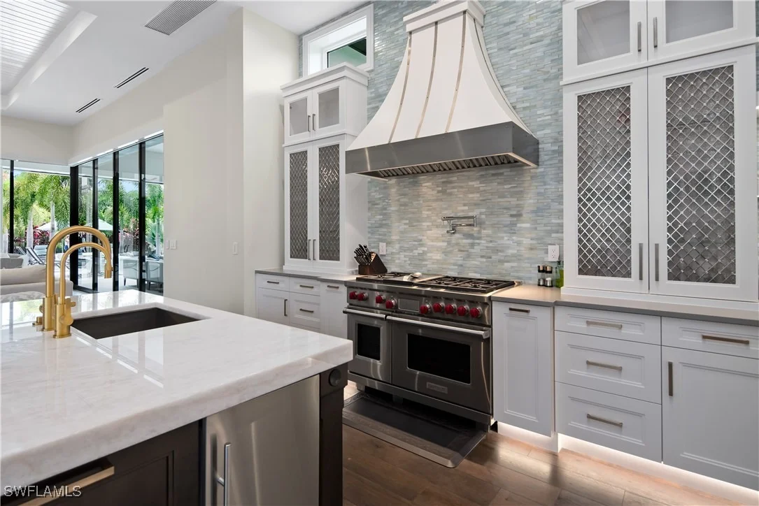 Photo of 882 CASSENA Road