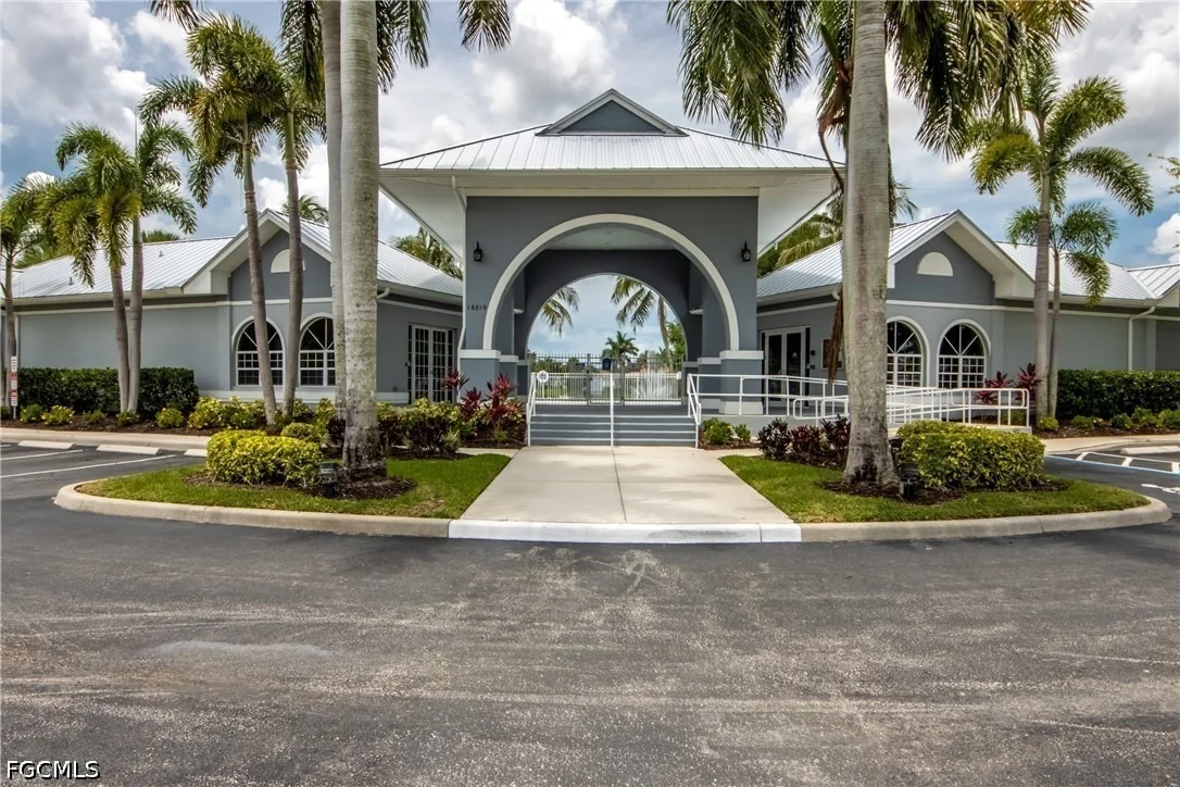 Photo of 8904 Baytowne Loop