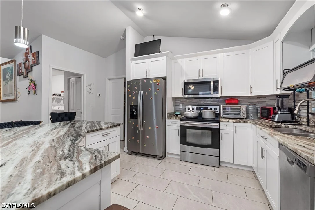 Photo of 2618 Helen Circle