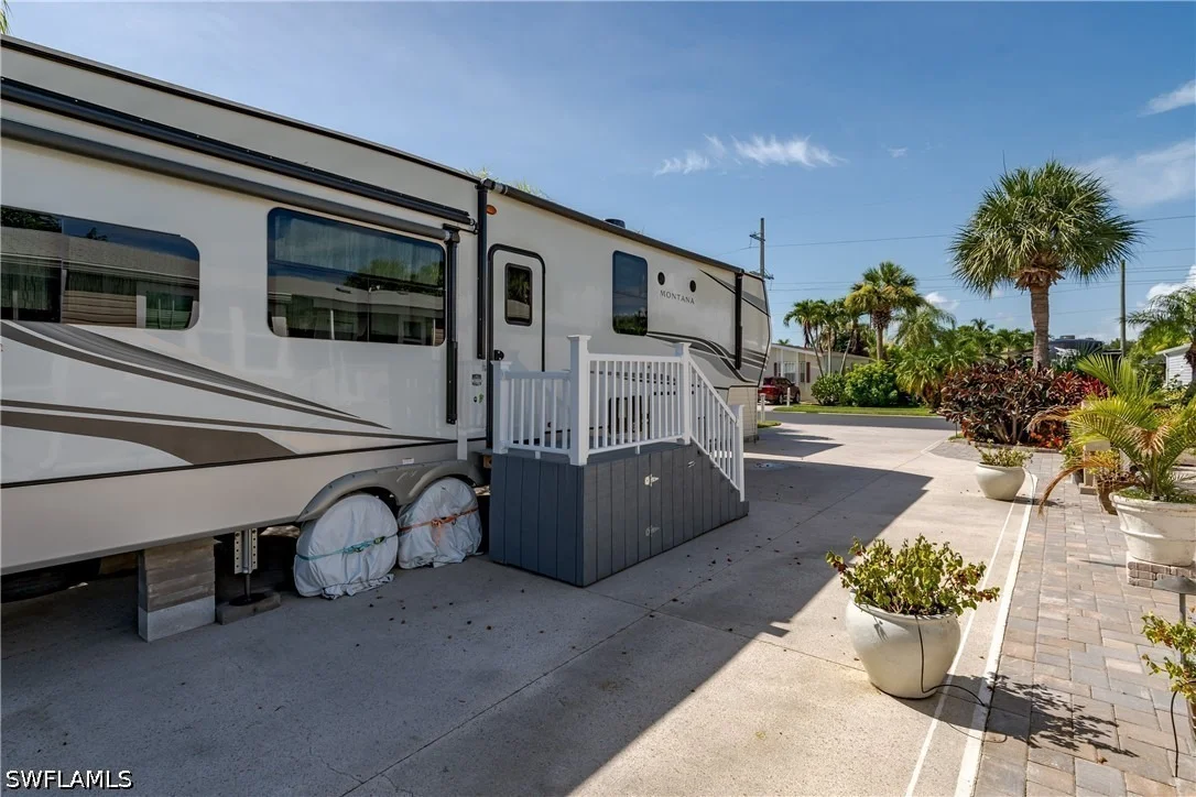 Photo of 1146 Silver Lakes Boulevard