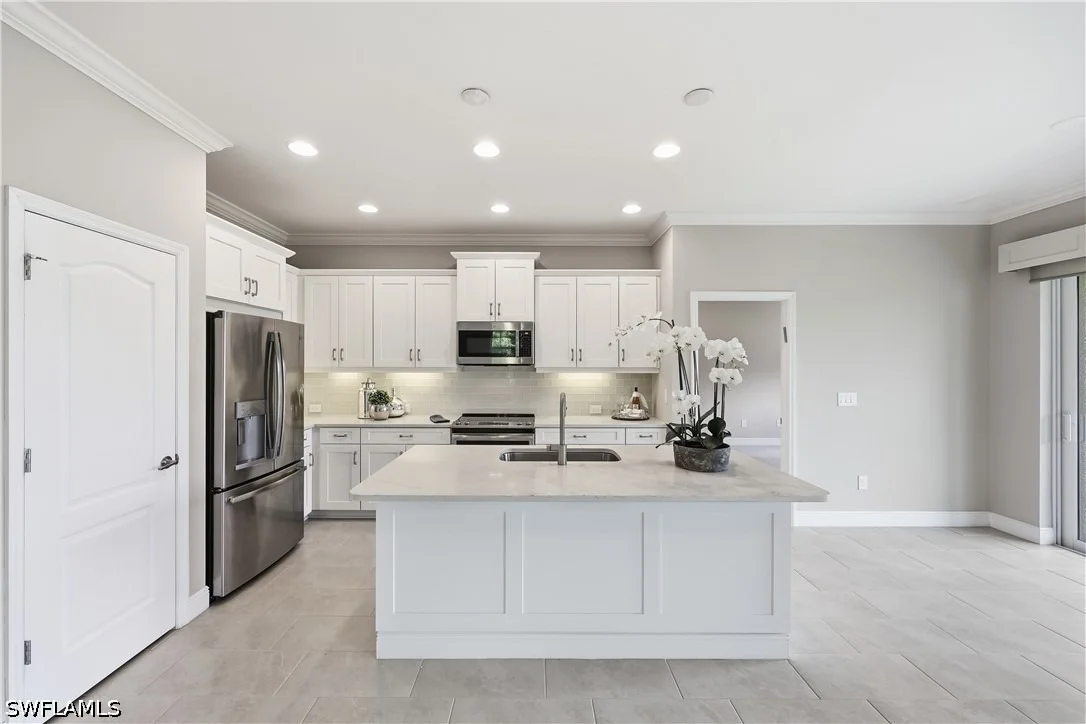 Photo of Unit 908 at 6966 Avalon Circle