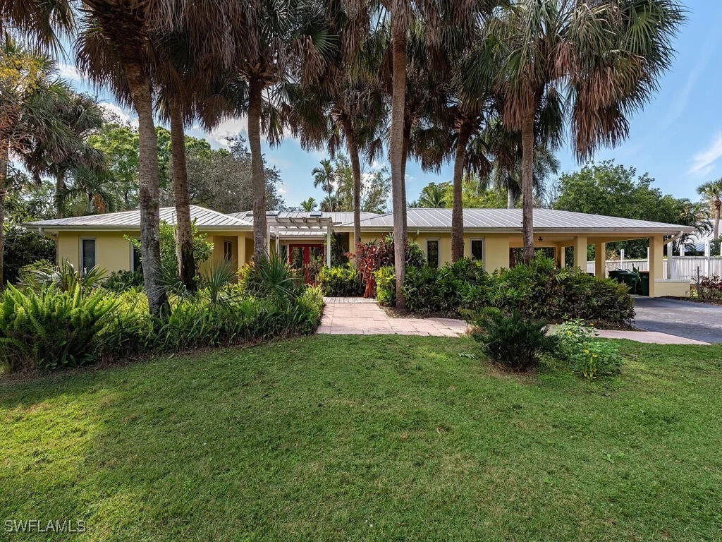 Photo of 461 Carica Road