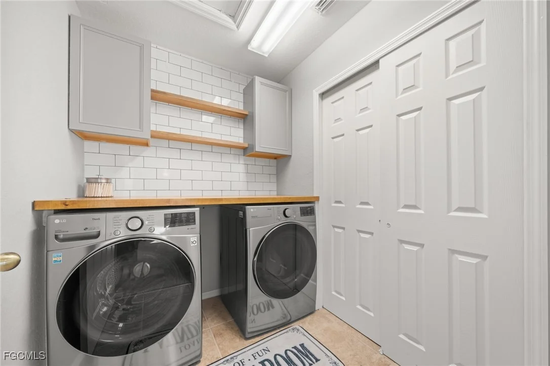 Photo of 2084 Cape Heather Circle
