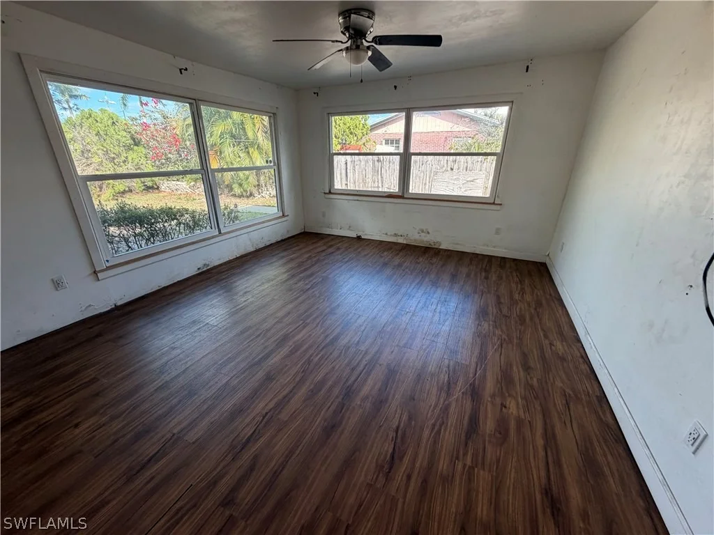 Photo of 2632 Weeks Avenue