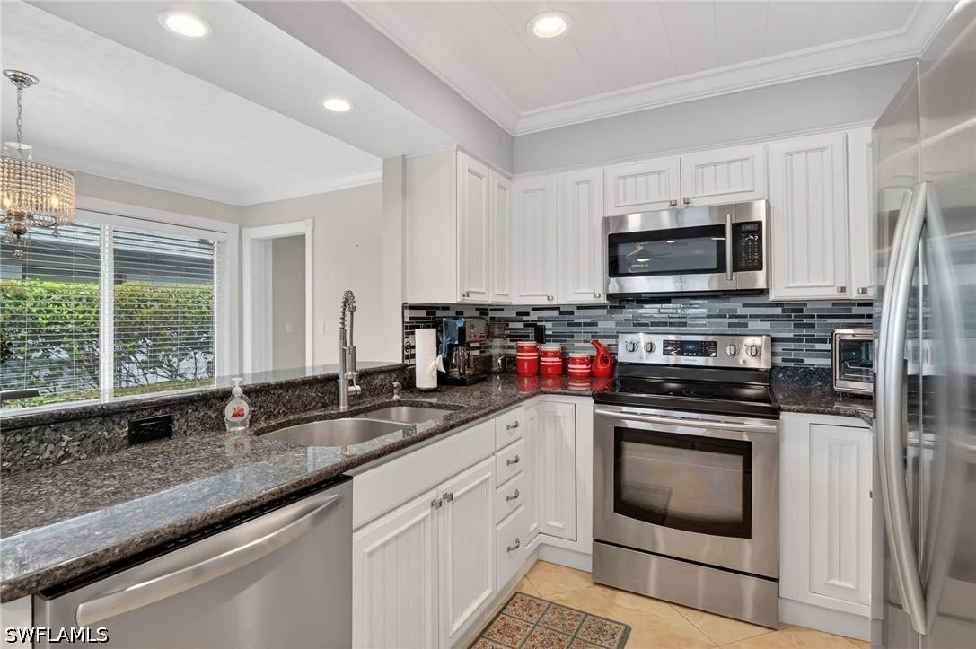 Photo of 533 98th Avenue N
