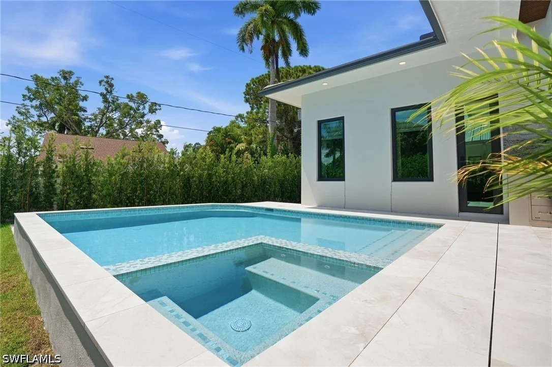 Photo of 1150 8th Terrace N