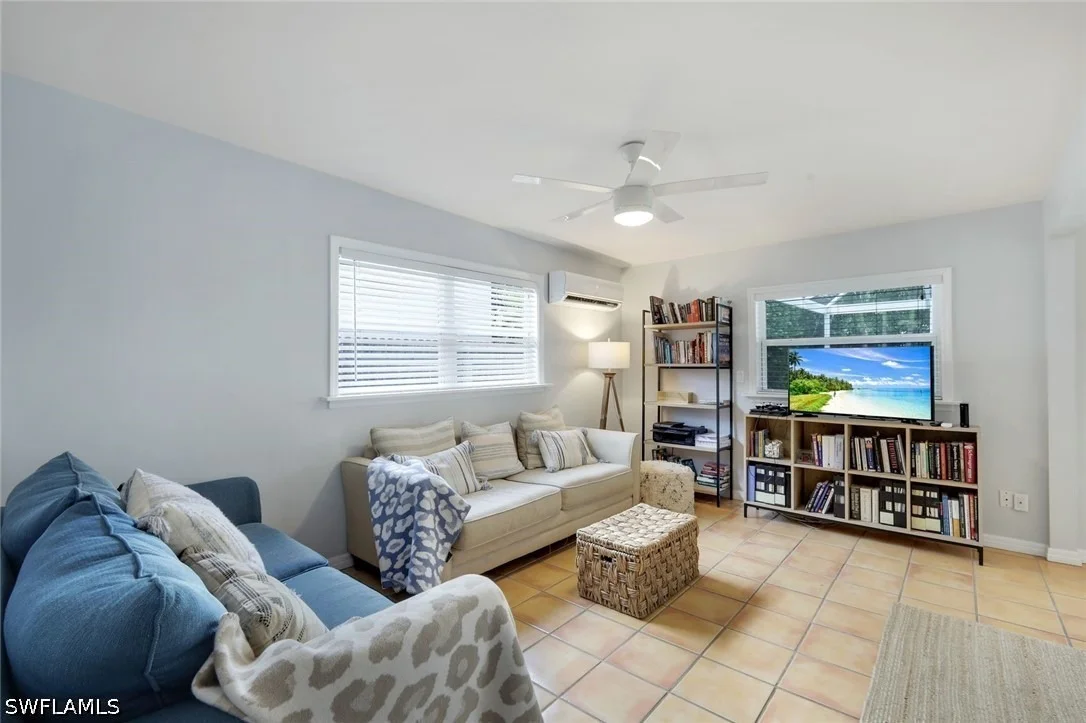 Photo of 779 98th Avenue N