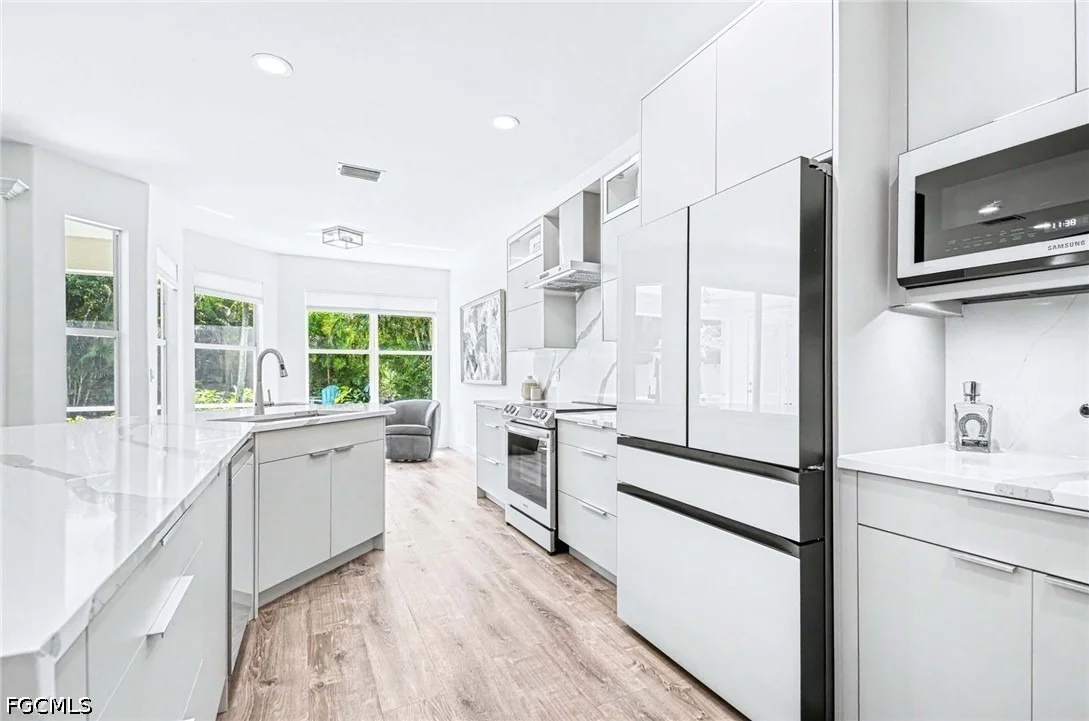 Photo of 8324 Laurel Lakes Boulevard