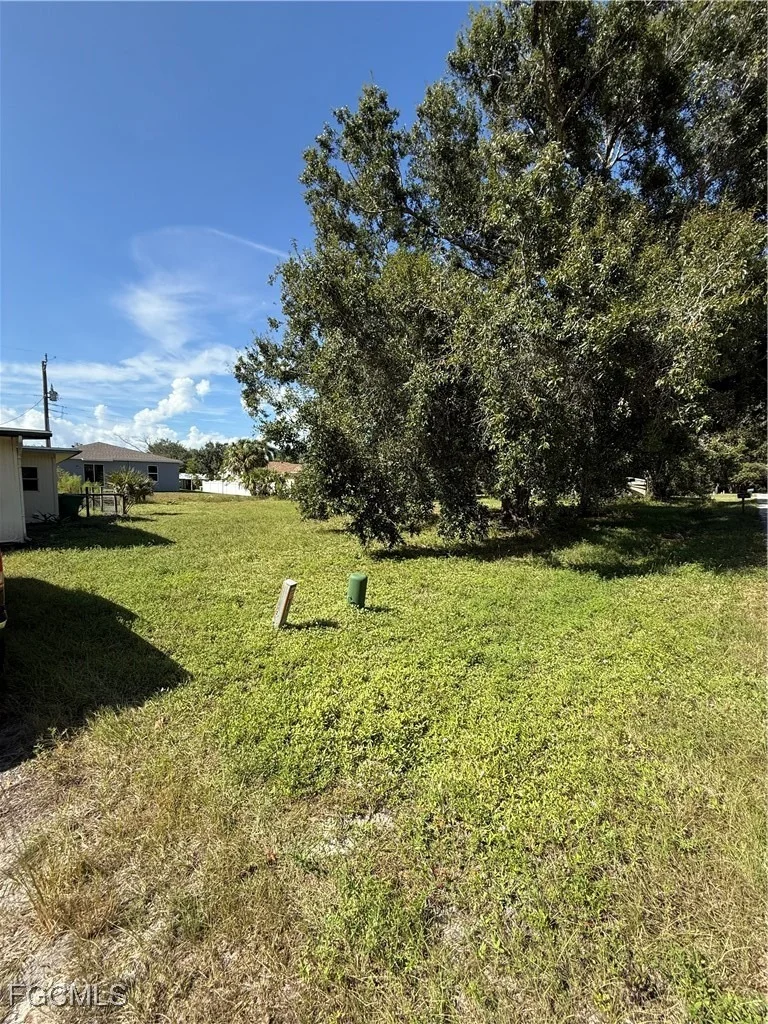 Photo of 5915 Howard Lane