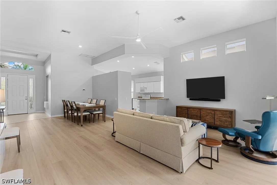Photo of 1717 Winding Oaks Way