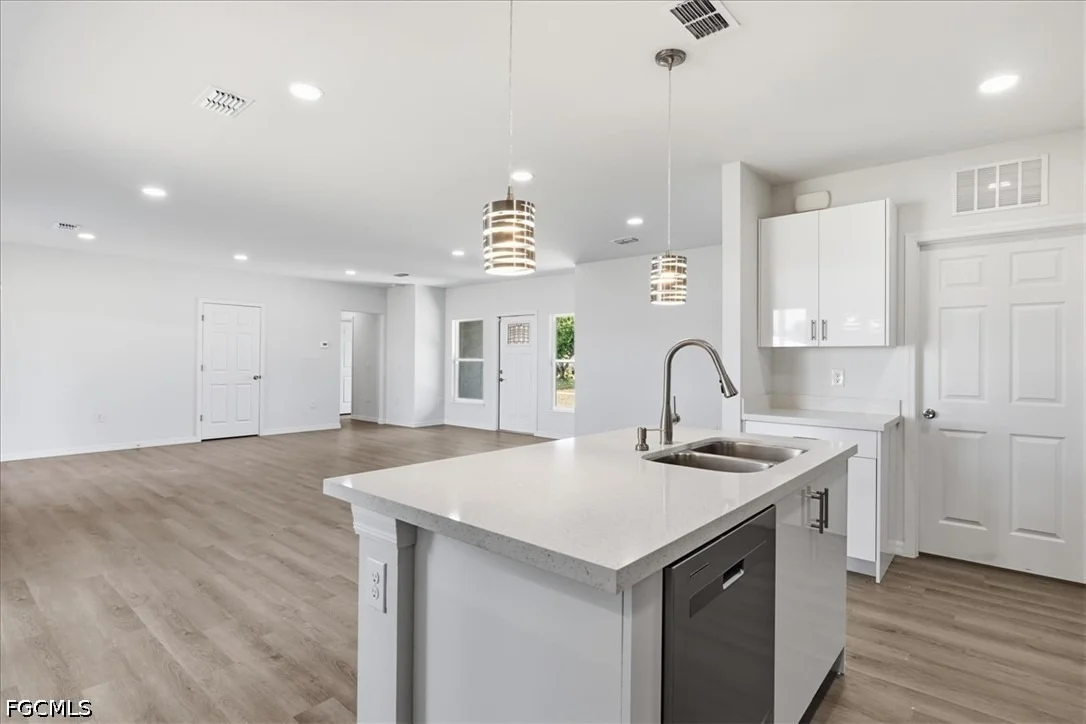 Photo of 1406 Ford Circle
