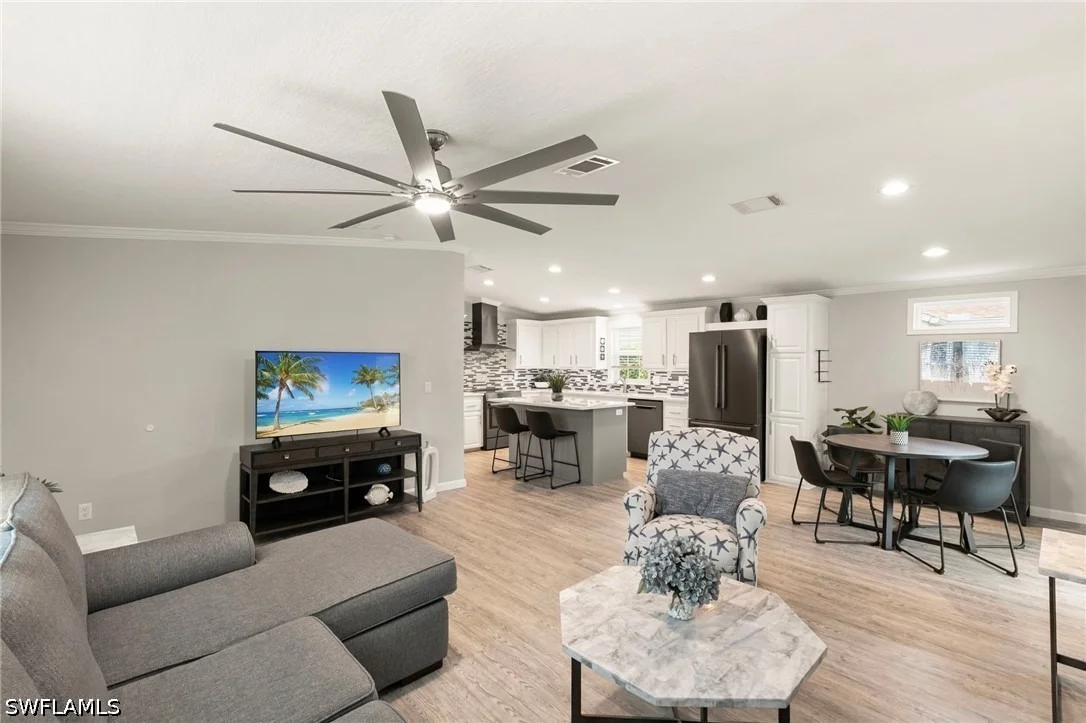 Photo of 1366 Diamond Lake Circle