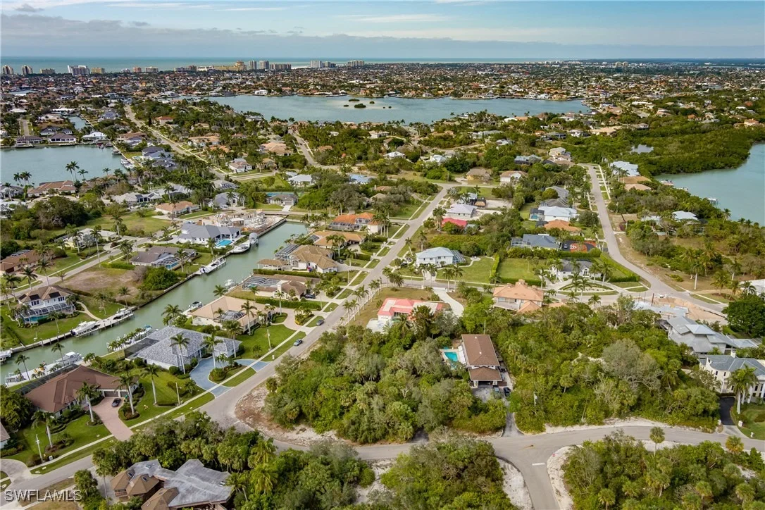 Photo of 889 Scott Drive