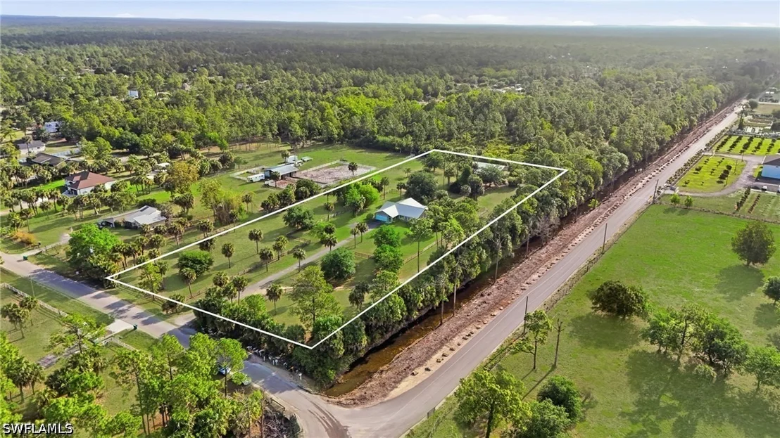 Photo of 940 10th Street SE