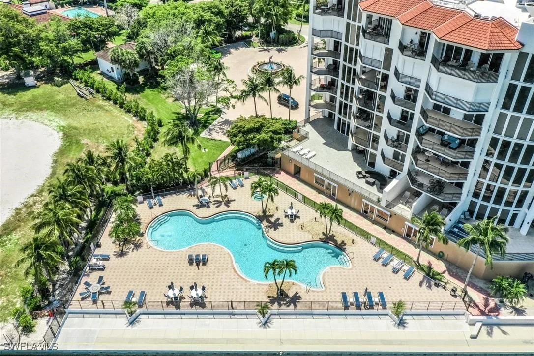 Photo of Unit 206 at 700 La Peninsula Boulevard