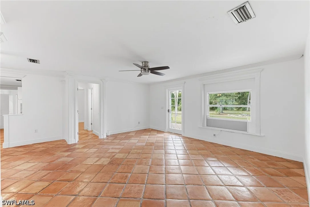 Photo of 1290 Saint Clair Shores Road