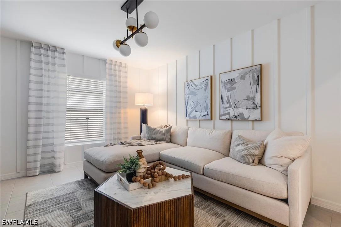 Photo of 322 Marabou Drive