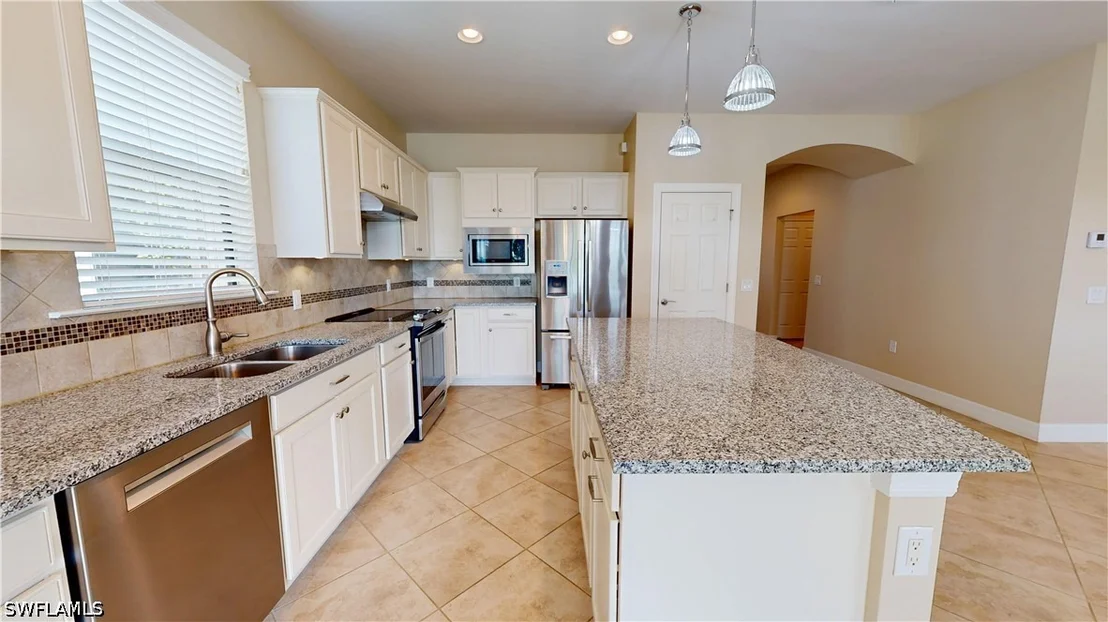 Photo of 6264 Victory Drive