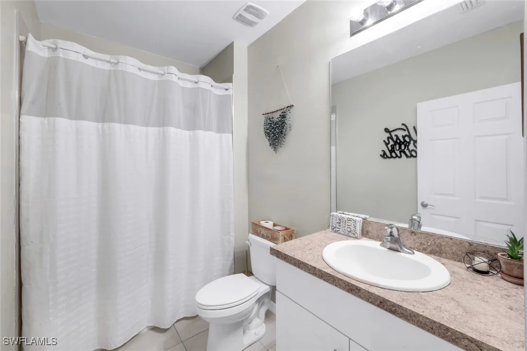 Photo of 4180 68th Avenue NE