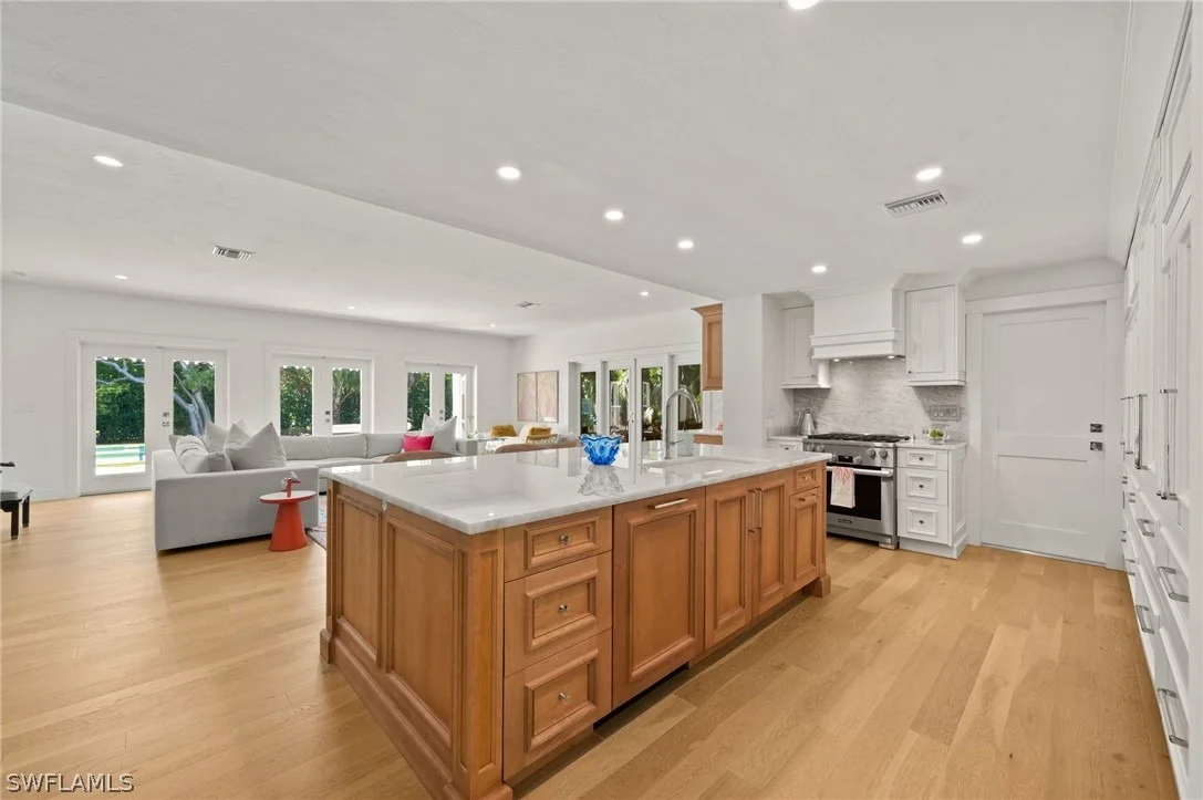 Photo of 1949 ALAMANDA Drive