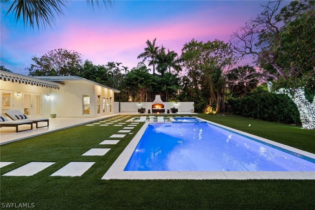 Photo of 1949 ALAMANDA Drive