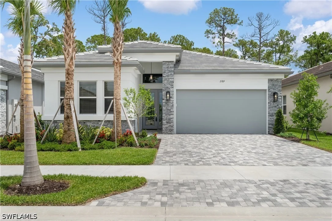Photo of 2589 Kingfisher Drive