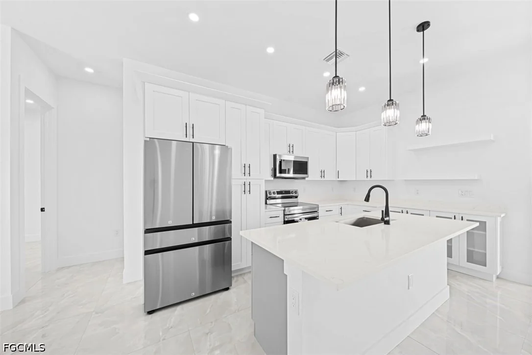Photo of 442 Redwing Street SW
