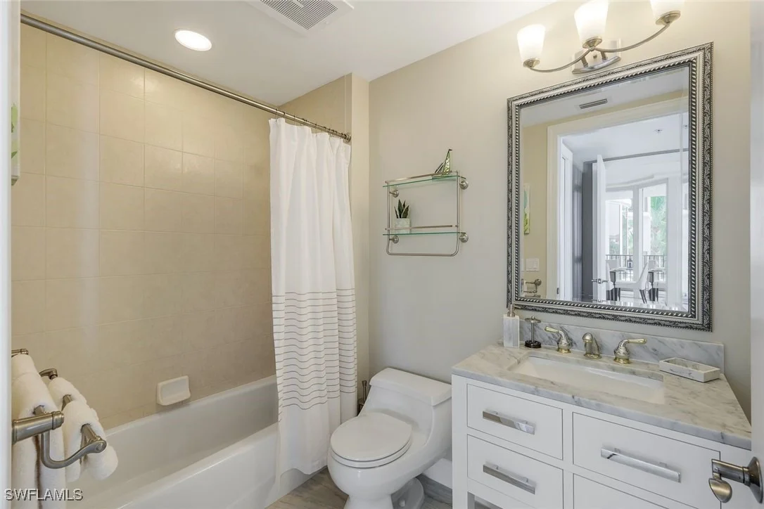 Photo of Unit 206 at 700 La Peninsula Boulevard