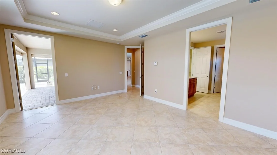 Photo of 6252 Victory Drive