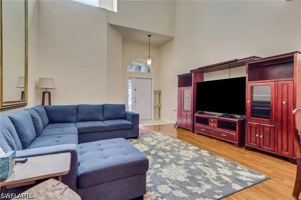 Photo of 12506 IVORY STONE Loop