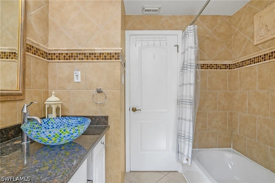 Photo of 1072 Wisconsin Drive