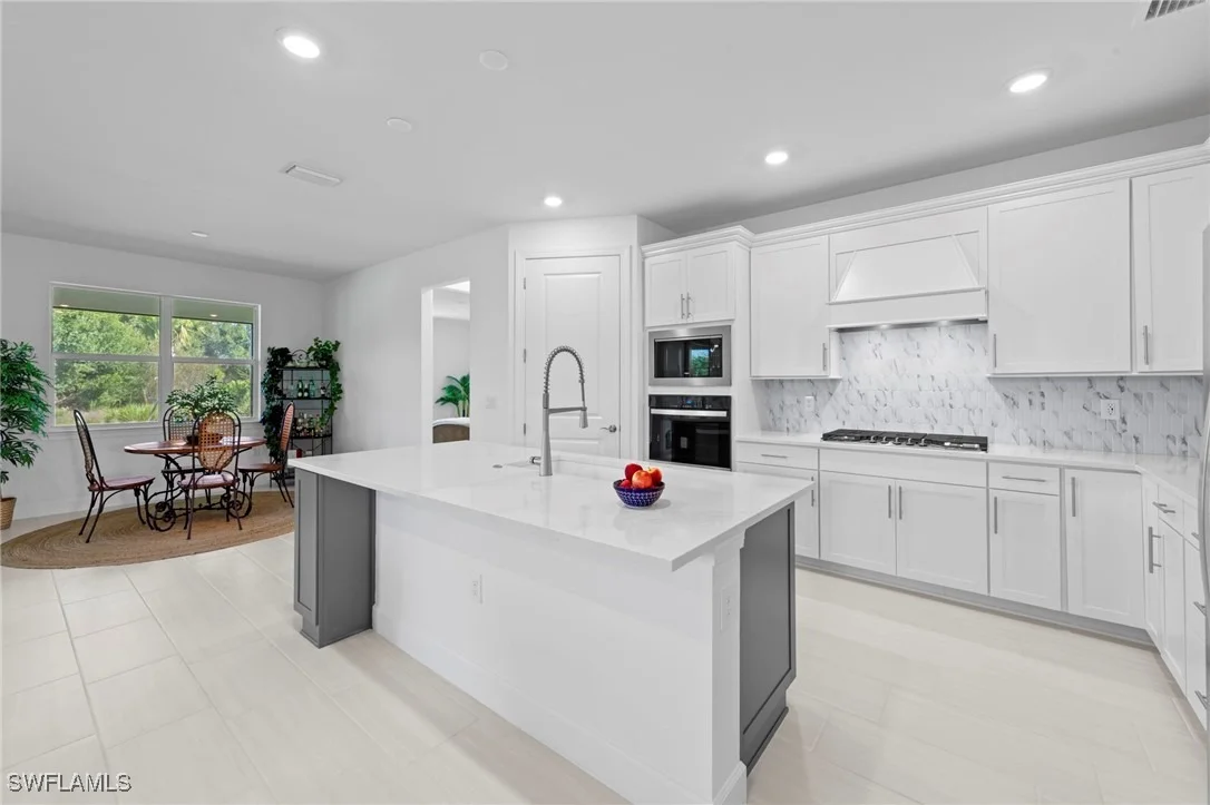 Photo of 42051 Edgewater Drive