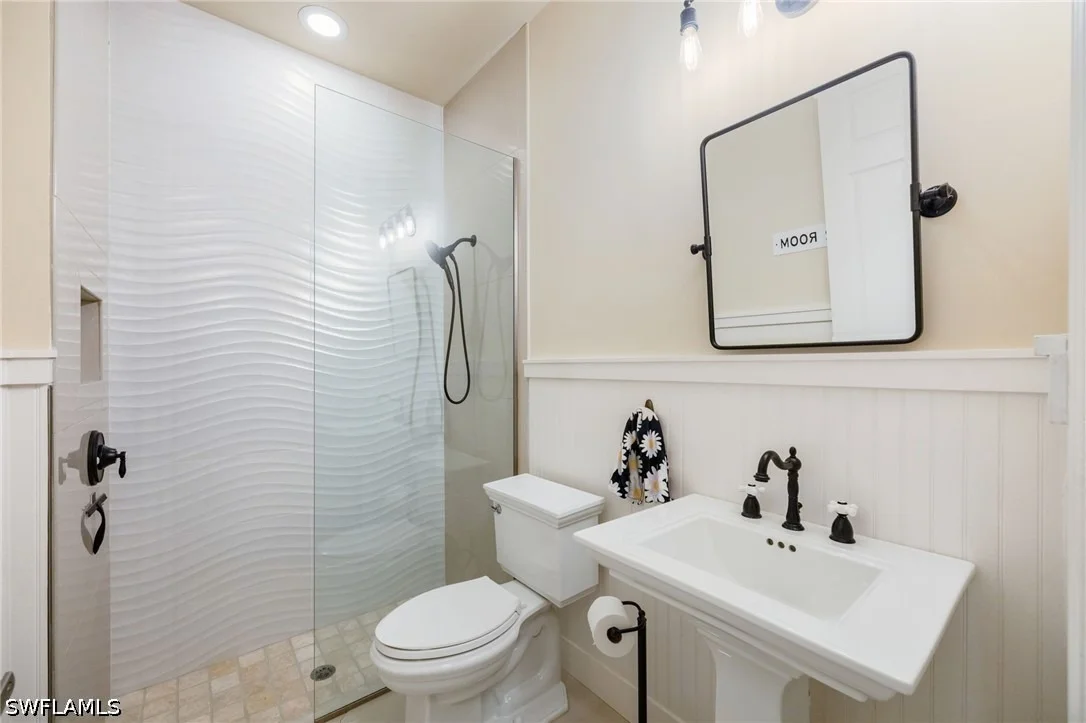 Photo of 3335 Pacific Drive