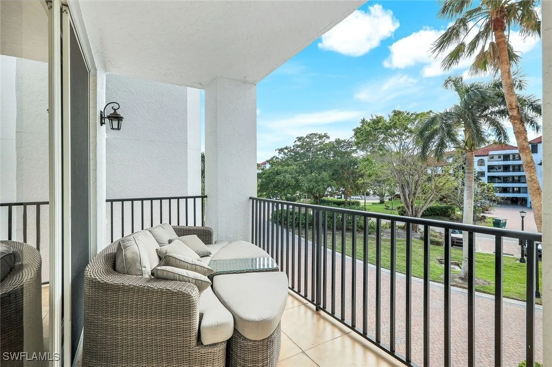 Photo of Unit 206 at 700 La Peninsula Boulevard