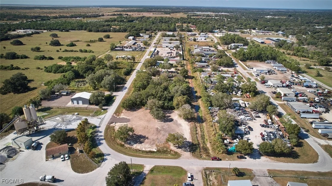 Photo of 400 S Industrial Loop