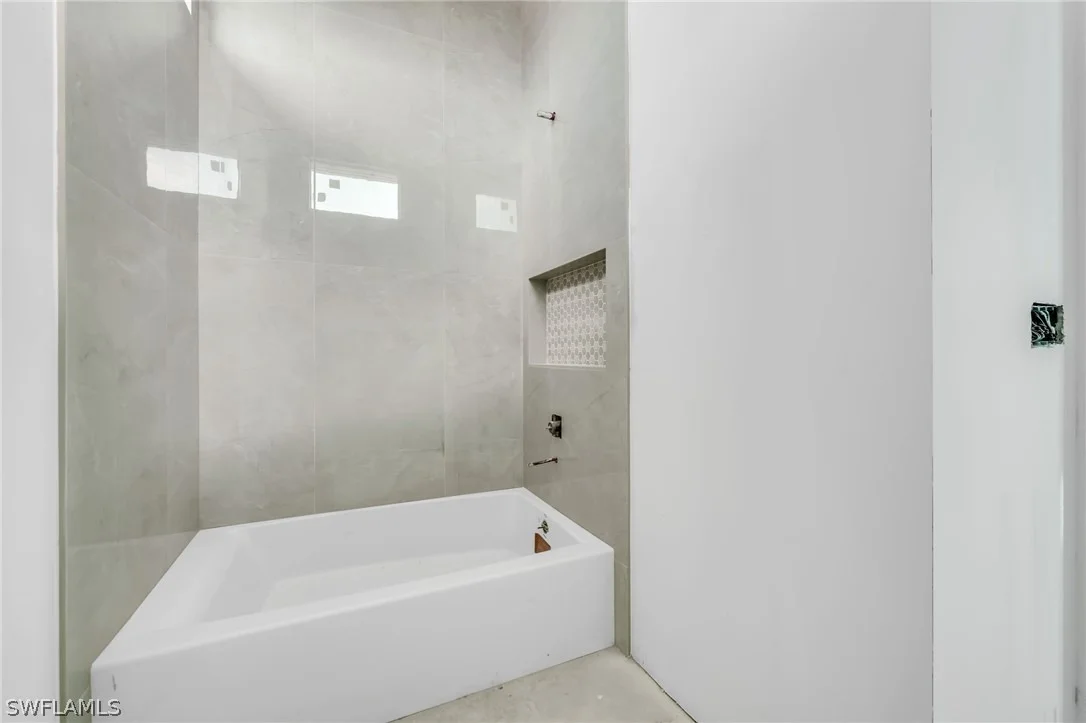Photo of 2649 Riverview Drive